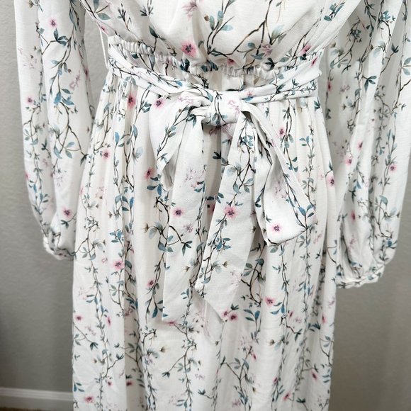 Tularosa Brooklyn Dress in Ivory Vine Floral - Picture 6 of 14